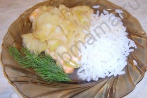 форель с яблоками