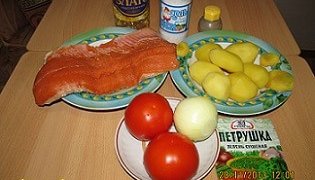 Форель запеченная в духовке с овощами.