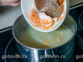 Фотографии рецепта Сливочный суп с лососем, 02 Фотографии рецепта Сливочный суп с лососем, Шаг 02