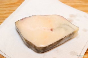 Изображение с названием Cook Frozen Fish Step 2