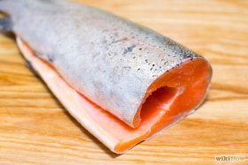 Изображение с названием Prepare and Cook Salmon Step 1