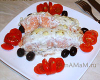 Очень вкусное запеченное с голубым сыром с плесенью филе лосося Очень вкусное запеченное с голубым сыром с плесенью филе лосося