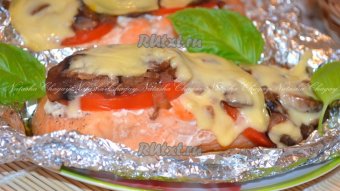 Лосось с сыром в духовке
